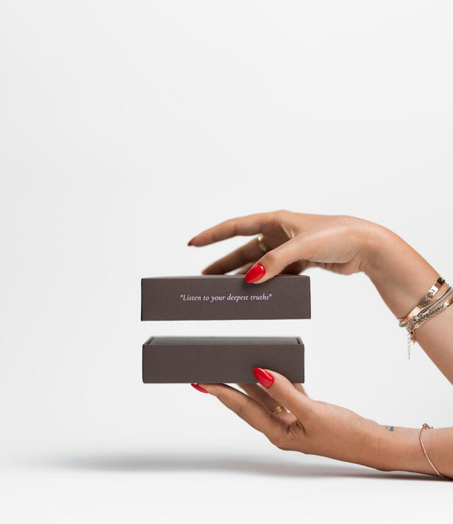 Desté: 45 Cards For Inner Discovery