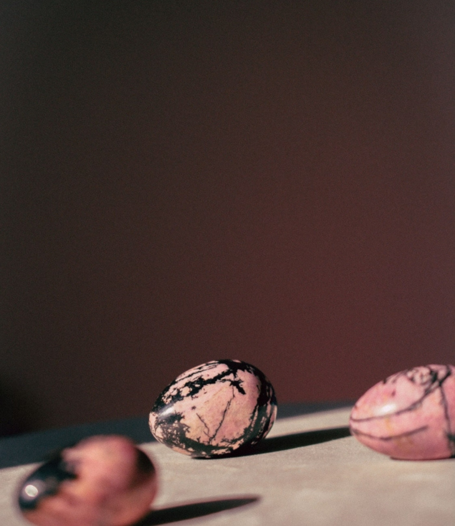 Yoni Egg Rhodonite Medium