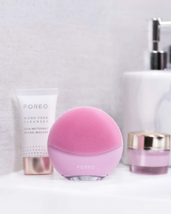 FOREO LUNA 4 Mini - Pembe